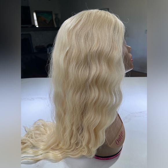 HAIR, 30” long, Wavy/crimped, lace front, center part Blonde #613 - Picture 7 of 9
